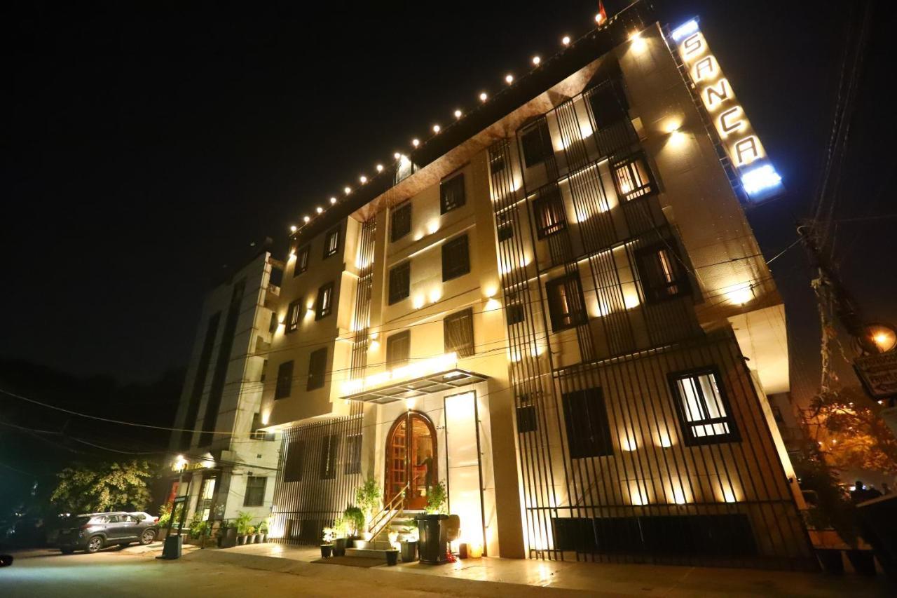 Sanca International Hotel In Patel Nagar Delhi Нью-Дели Экстерьер фото