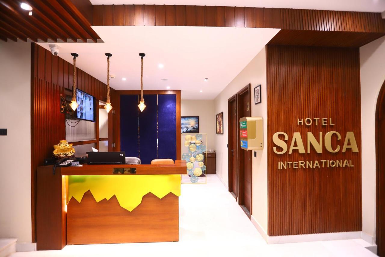 Sanca International Hotel In Patel Nagar Delhi Нью-Дели Экстерьер фото